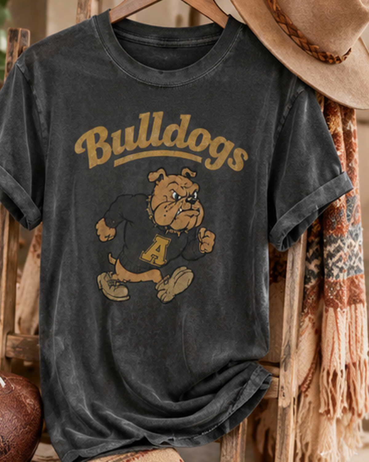 Campus Bruiser | Bulldogs Vintage T-Shirt